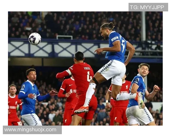 利物浦与埃弗顿的精彩对决赛果揭晓引发球迷热议 利物浦与埃弗顿的精彩对决赛果揭晓引发球迷热议