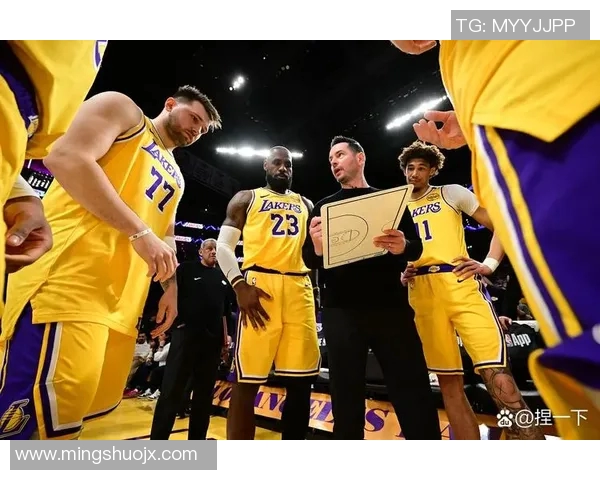 雷迪克:从篮球场上的传奇到生活中的启示与奋斗历程 雷迪克:从篮球场上的传奇到生活中的启示与奋斗历程