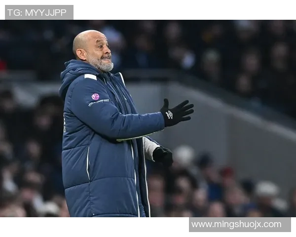 切尔西女足与热刺女足激战正酣谁能在英超赛场上笑到最后